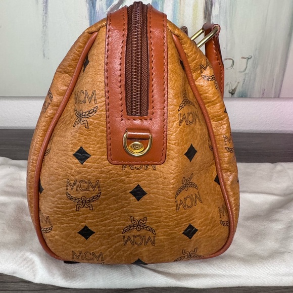 MCM Boston Bag - Picture 11 of 13